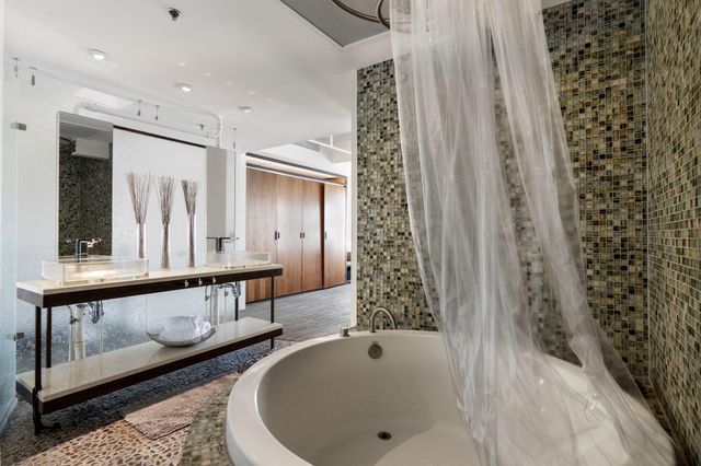 219 Central Avenue NW 506, Albuquerque, NM 87102