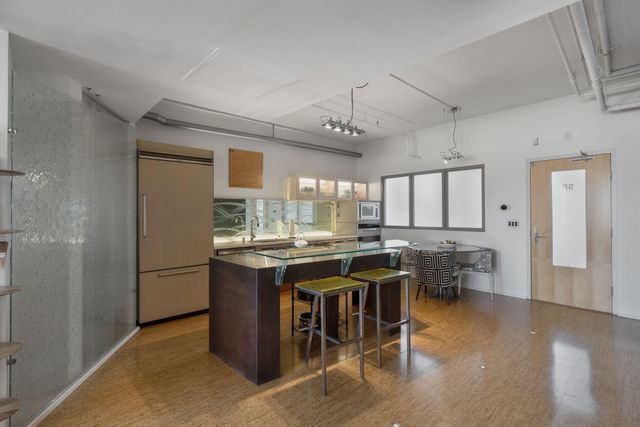 219 Central Avenue NW 506, Albuquerque, NM 87102