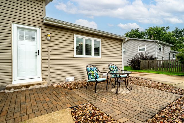 5806 Rob Roy Drive, Oak Forest, IL 60452