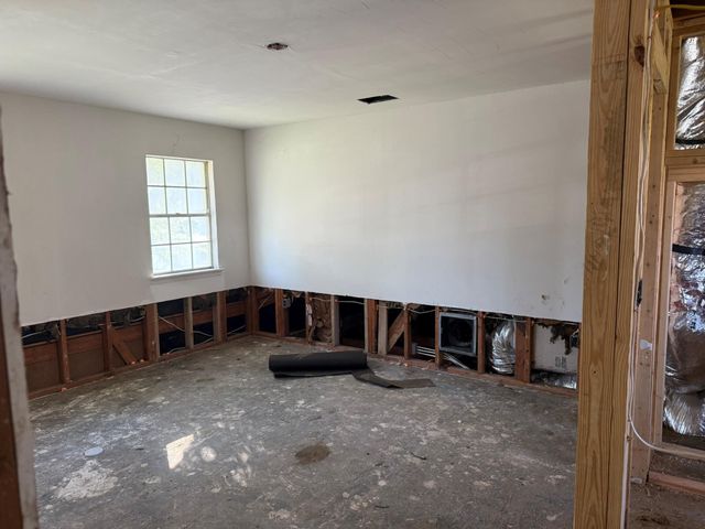 8702 Bridgeport DR, Austin, TX 78758