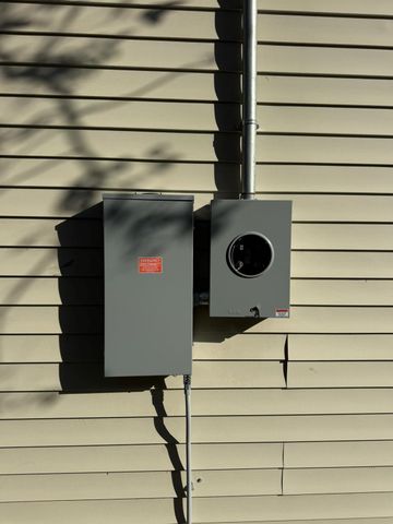 8702 Bridgeport DR, Austin, TX 78758