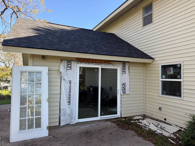 8702 Bridgeport DR, Austin, TX 78758