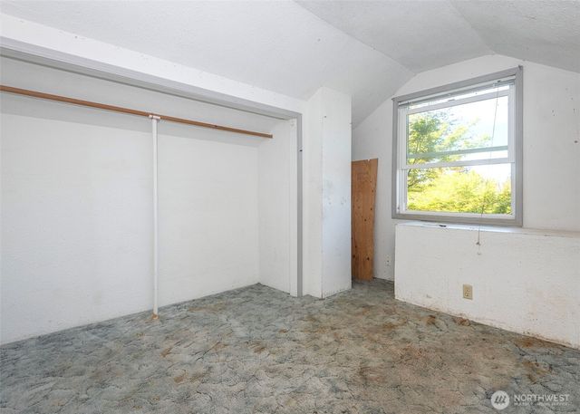 2214 N 60th Street, Seattle, WA 98103