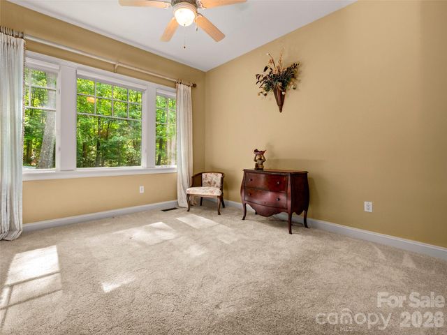 110 Little Cherokee Ridge, Hendersonville, NC 28739