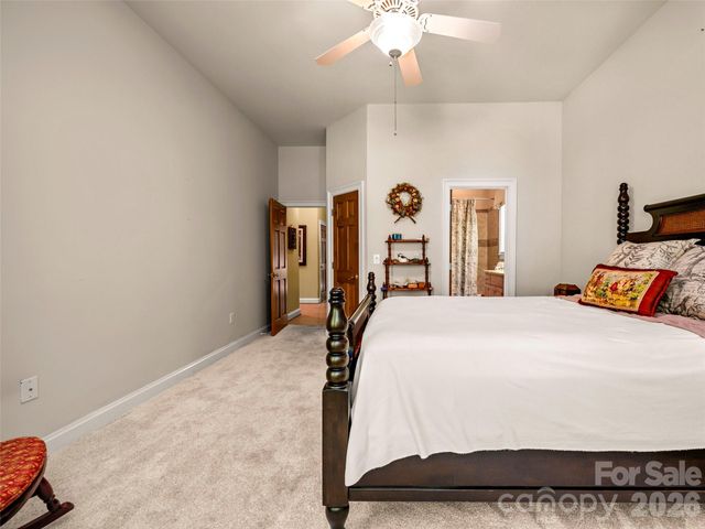 110 Little Cherokee Ridge, Hendersonville, NC 28739