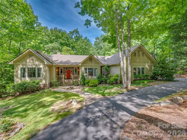 110 Little Cherokee Ridge, Hendersonville, NC 28739