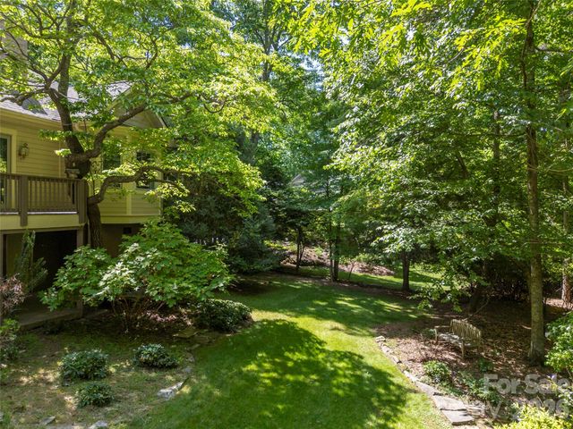110 Little Cherokee Ridge, Hendersonville, NC 28739