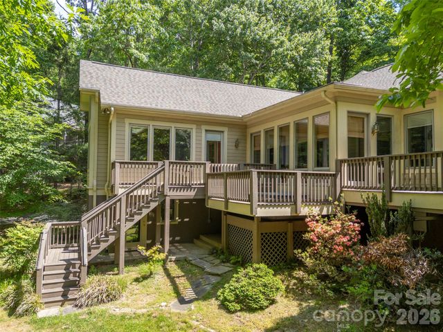 110 Little Cherokee Ridge, Hendersonville, NC 28739