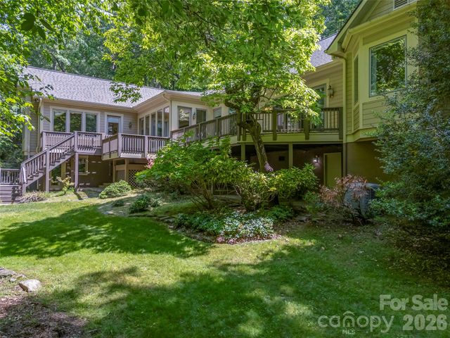 110 Little Cherokee Ridge, Hendersonville, NC 28739