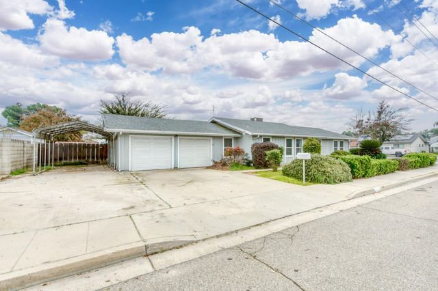 3654 Thompson Avenue, Selma, CA 93662