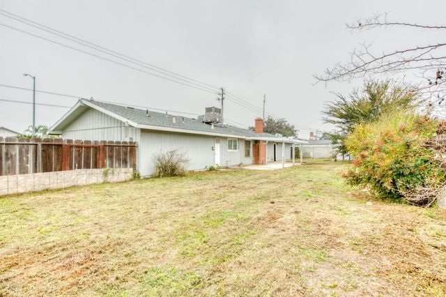 3654 Thompson Avenue, Selma, CA 93662