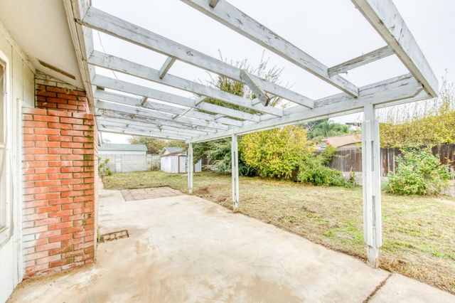 3654 Thompson Avenue, Selma, CA 93662