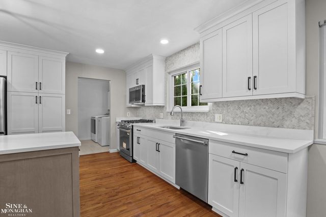 1200 Audubon Road, Grosse Pointe Park, MI 48230
