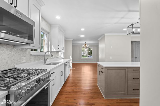1200 Audubon Road, Grosse Pointe Park, MI 48230