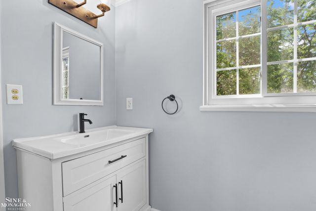 1200 Audubon Road, Grosse Pointe Park, MI 48230