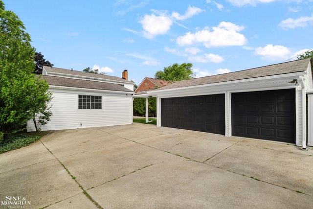 1200 Audubon Road, Grosse Pointe Park, MI 48230