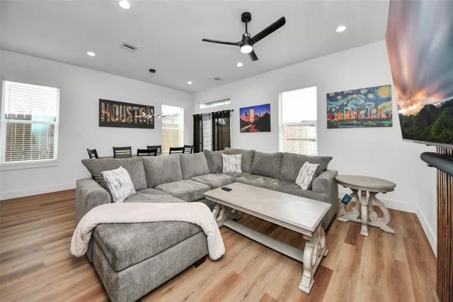 3521 Mainer Street, Houston, TX 77021