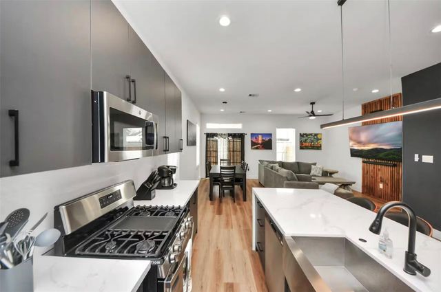 3521 Mainer Street, Houston, TX 77021