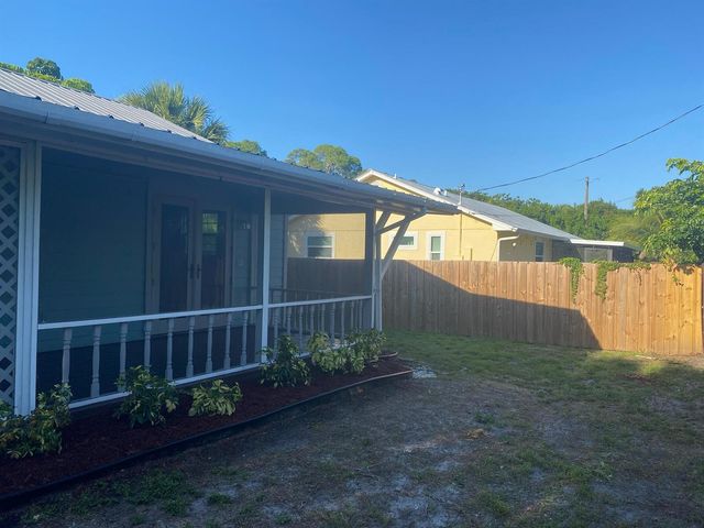 2014 SW Sunset Trail, Palm City, FL 34990