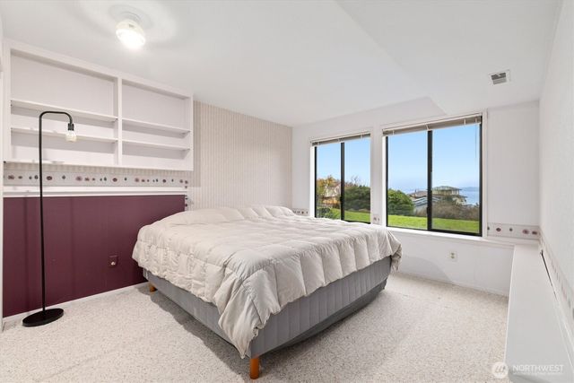 505 S Marine Hills Way, Federal Way, WA 98003