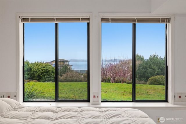 505 S Marine Hills Way, Federal Way, WA 98003