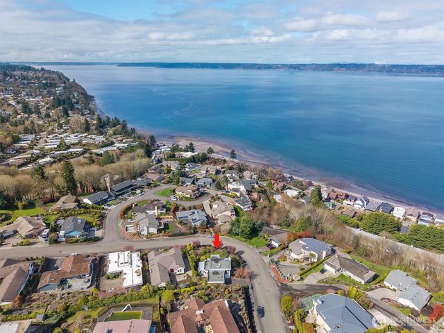 505 S Marine Hills Way, Federal Way, WA 98003