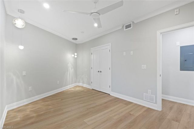 3399 Gulf Shore BLVD N # 111, Naples, FL 34103