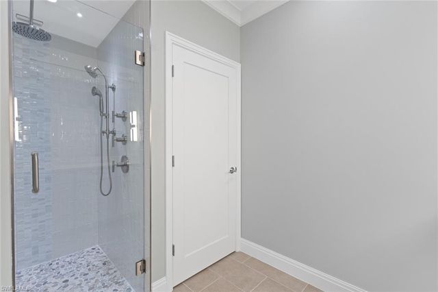 3399 Gulf Shore BLVD N # 111, Naples, FL 34103