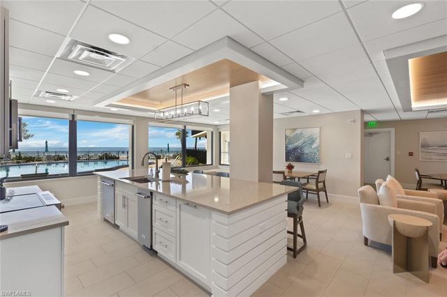 3399 Gulf Shore BLVD N # 111, Naples, FL 34103