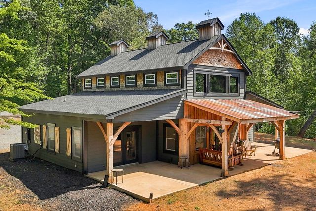 180 Red Plum Drive, Ellijay, GA 30540
