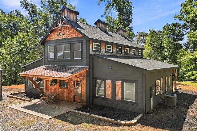 180 Red Plum Drive, Ellijay, GA 30540