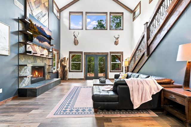 180 Red Plum Drive, Ellijay, GA 30540