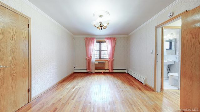 99-11 60th Avenue 4E, Corona, NY 11368