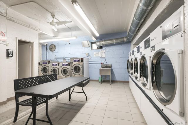 99-11 60th Avenue 4E, Corona, NY 11368