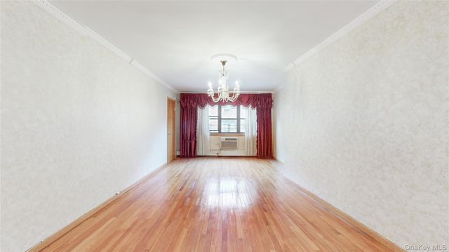 99-11 60th Avenue 4E, Corona, NY 11368