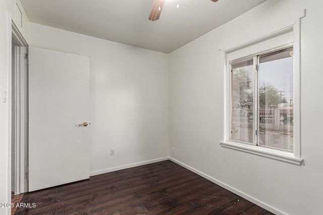 1642 N 38TH Avenue, Phoenix, AZ 85009