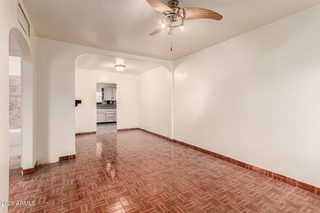 1642 N 38TH Avenue, Phoenix, AZ 85009