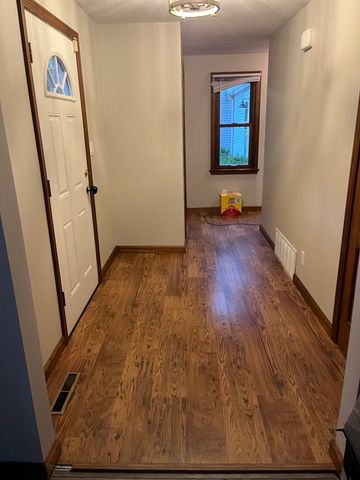 7 Logie Ln, Southwick, MA 01077