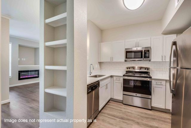 2400-318 Spring Rain Drive, Klein, TX 77379