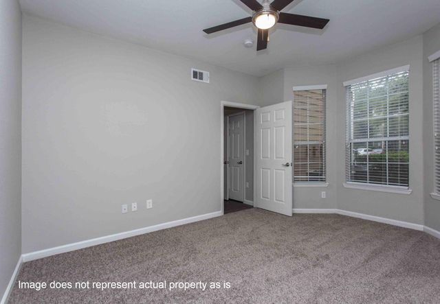 2400-318 Spring Rain Drive, Klein, TX 77379