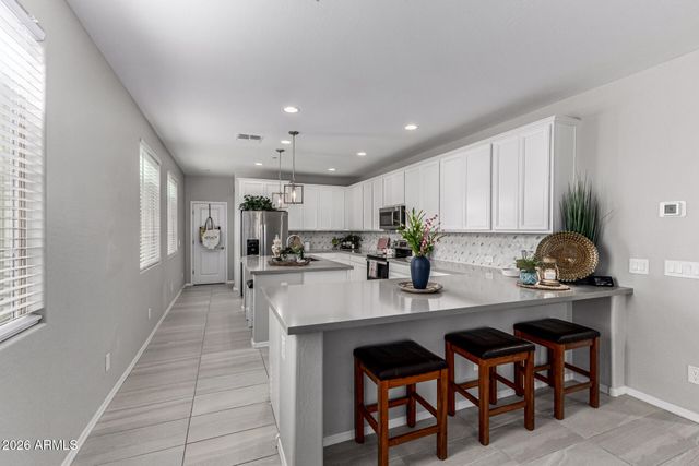 1747 E CHELSEA Lane, Gilbert, AZ 85295