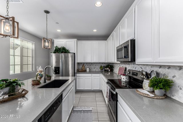 1747 E CHELSEA Lane, Gilbert, AZ 85295