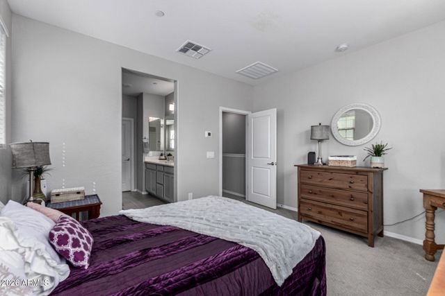 1747 E CHELSEA Lane, Gilbert, AZ 85295