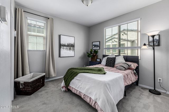 1747 E CHELSEA Lane, Gilbert, AZ 85295