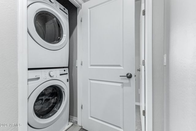 1747 E CHELSEA Lane, Gilbert, AZ 85295