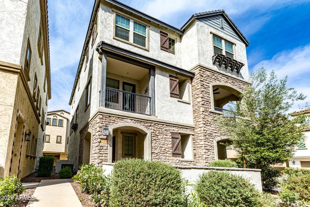 1747 E CHELSEA Lane, Gilbert, AZ 85295