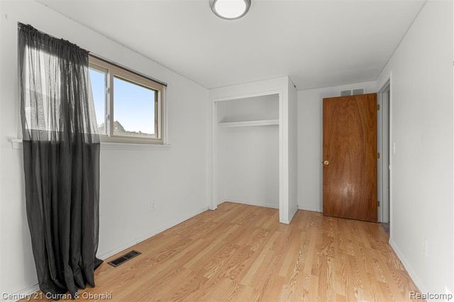 12345 Bedford Drive, Southgate, MI 48195