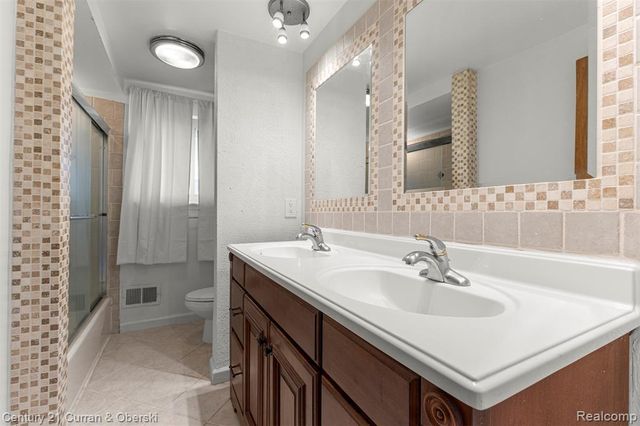12345 Bedford Drive, Southgate, MI 48195
