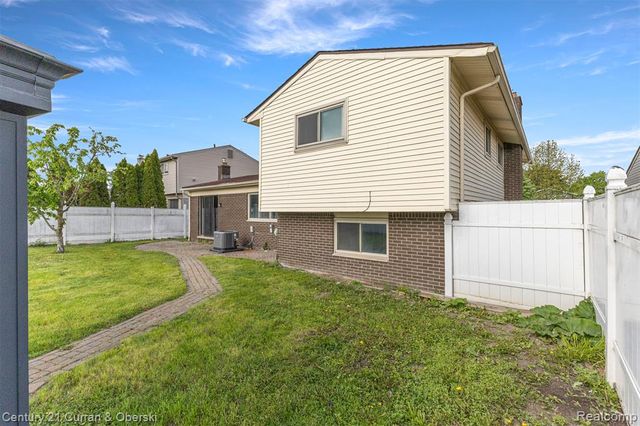12345 Bedford Drive, Southgate, MI 48195