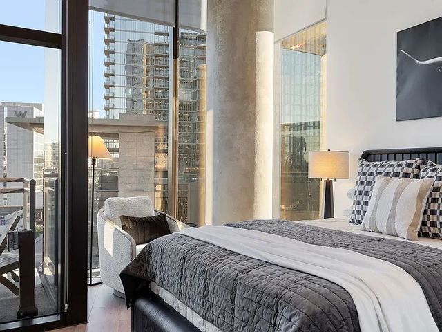 1212 Demonbreun St Apt 615, Nashville, TN 37203